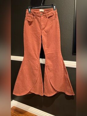 Shyanne Women's Rust Tulip Flare Wide Boot Leg Bell Bottom Jeans Size 28W X 32L